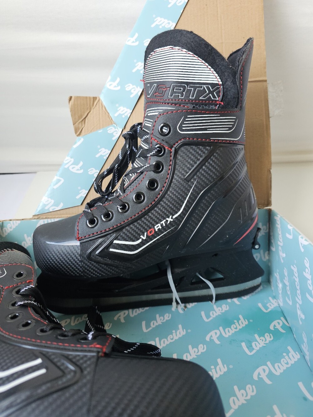 Lake Placid Vortx Adjustable Boys Ice Skates Sizes 3-6 NIB